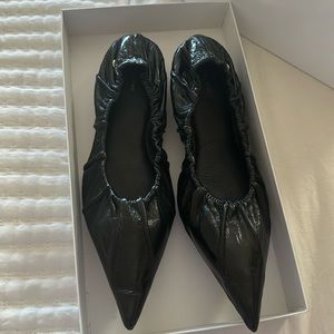 Anime Bring Black Flats